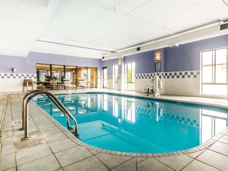 Holiday Inn Express Cincinnati-ลอว์เรนซ์เบิร์ก ภายนอก รูปภาพ