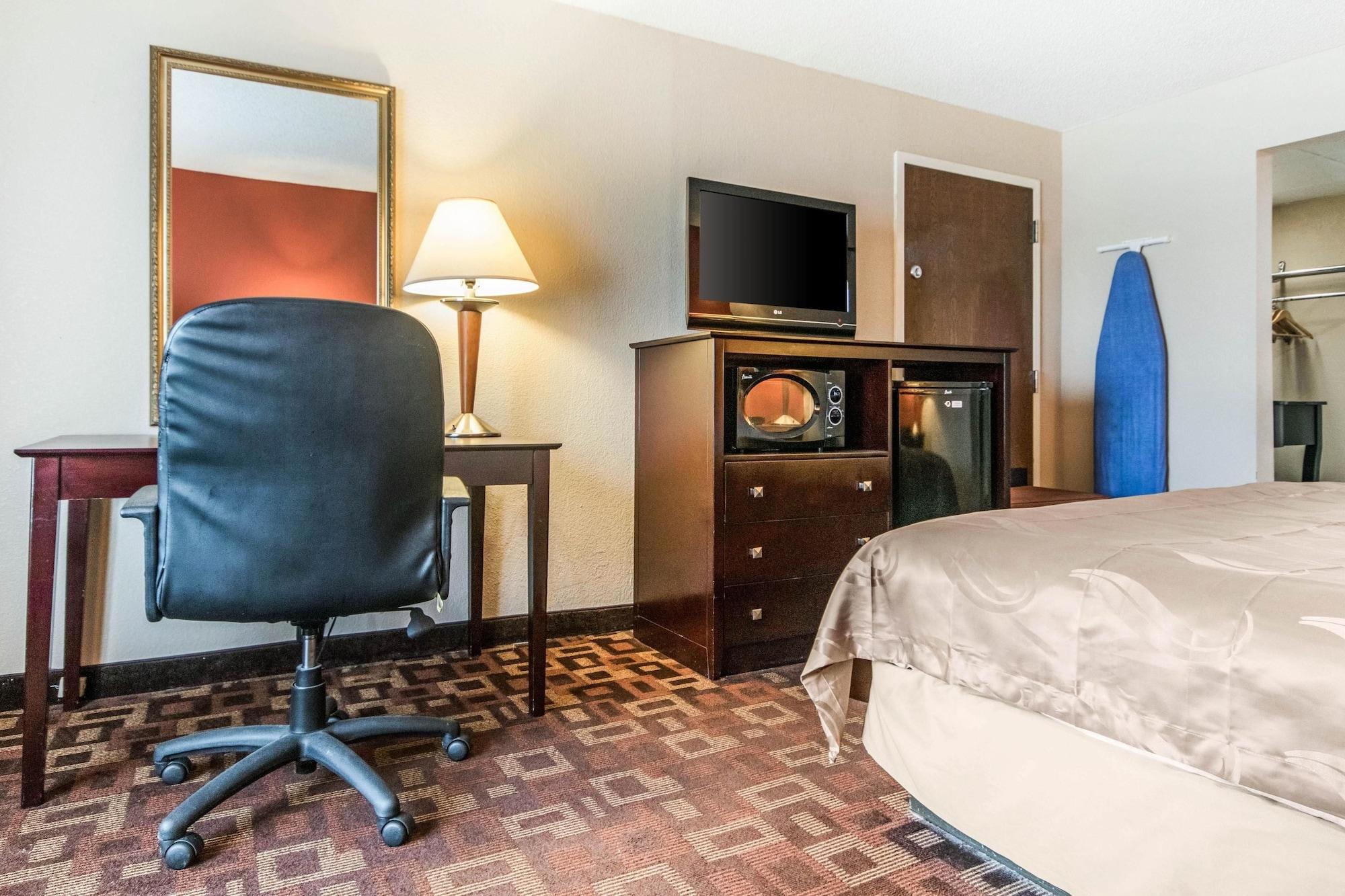 Holiday Inn Express Cincinnati-ลอว์เรนซ์เบิร์ก ภายนอก รูปภาพ