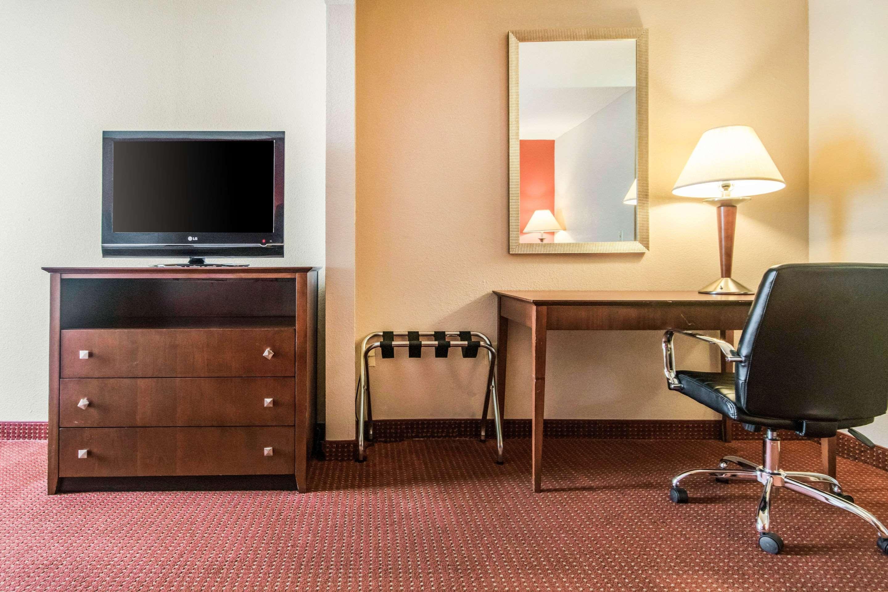 Holiday Inn Express Cincinnati-ลอว์เรนซ์เบิร์ก ภายนอก รูปภาพ