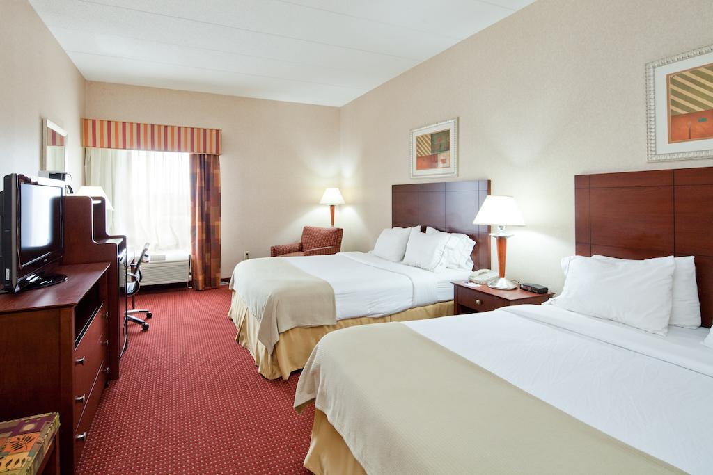 Holiday Inn Express Cincinnati-ลอว์เรนซ์เบิร์ก ภายนอก รูปภาพ